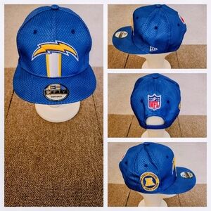 LOS ANGELES CHARGERS NFL FOOTBALL SNAPBACK HAT.